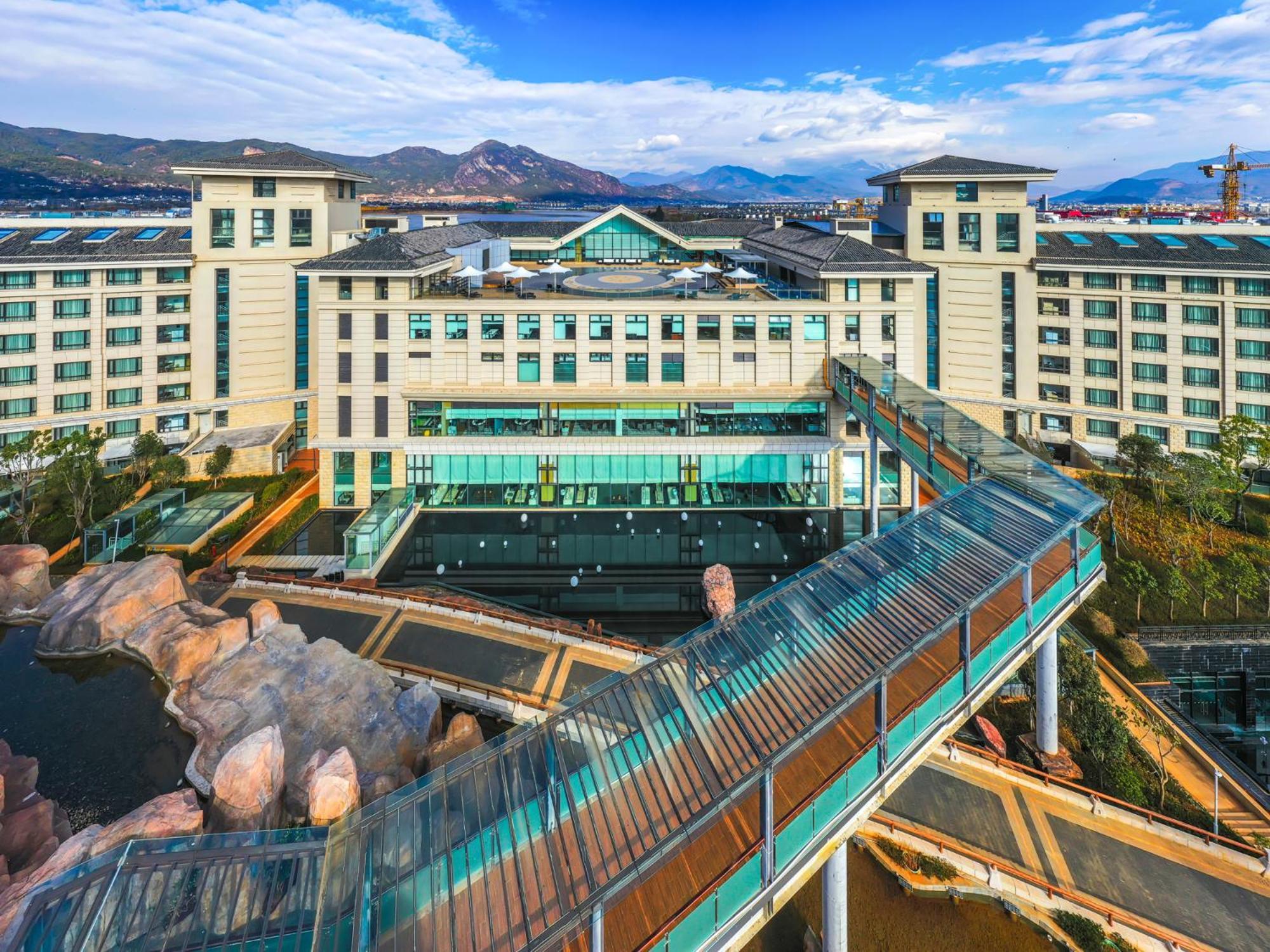 Hilton Lijiang Hotel Lijiang  Exterior foto