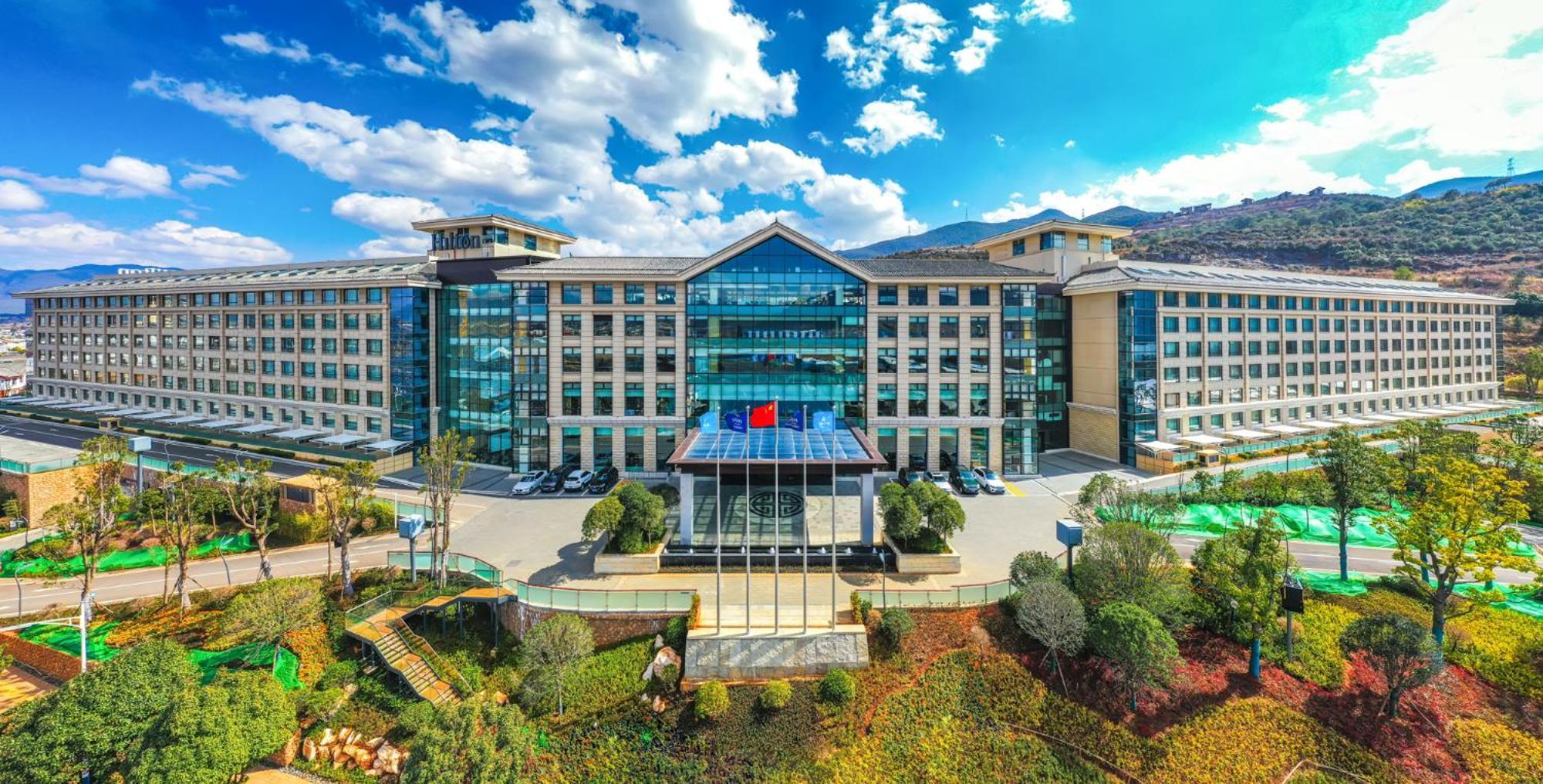 Hilton Lijiang Hotel Lijiang  Exterior foto